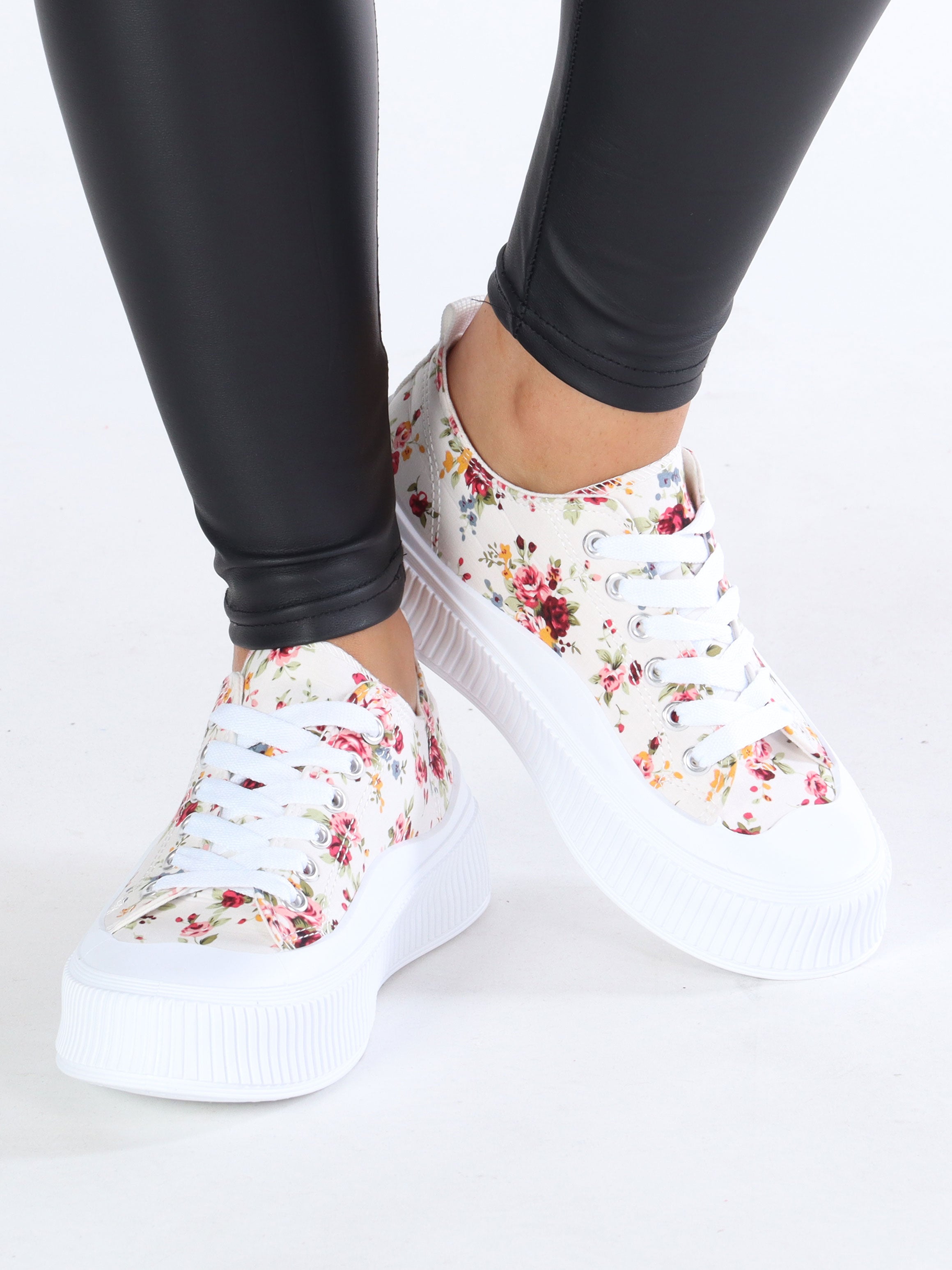 Melina - Sneakers med blomsterprint og bred hvid sål